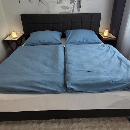 Altbauwohnung Mit Charme - Selbst Check In - Queensize Bett Wiedeń Zewnętrze zdjęcie